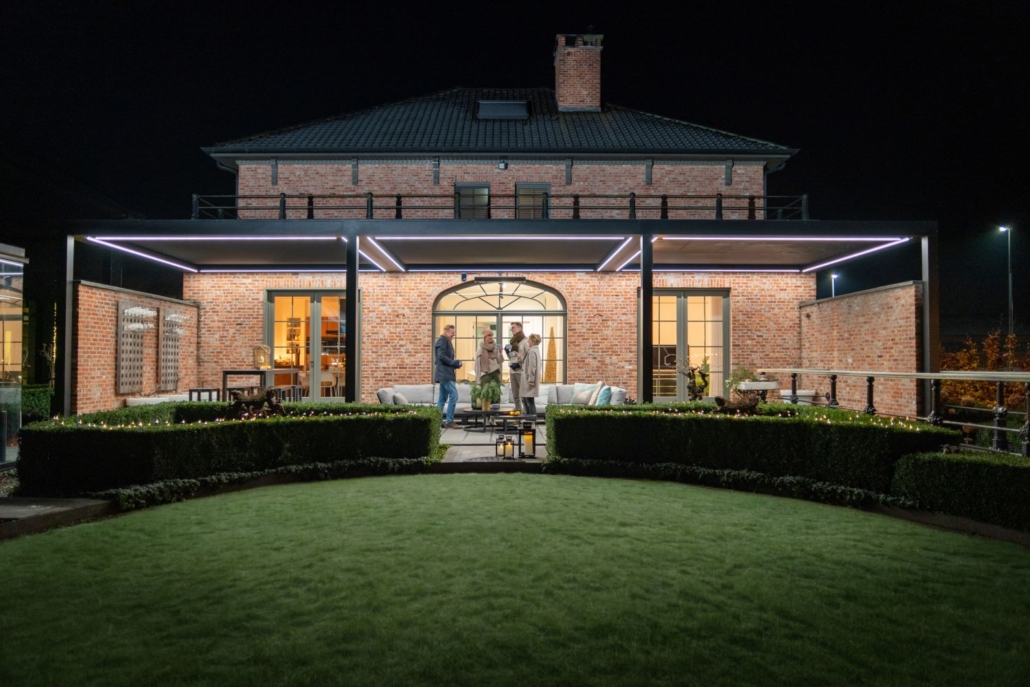 Terrasoverkapping in de herfst